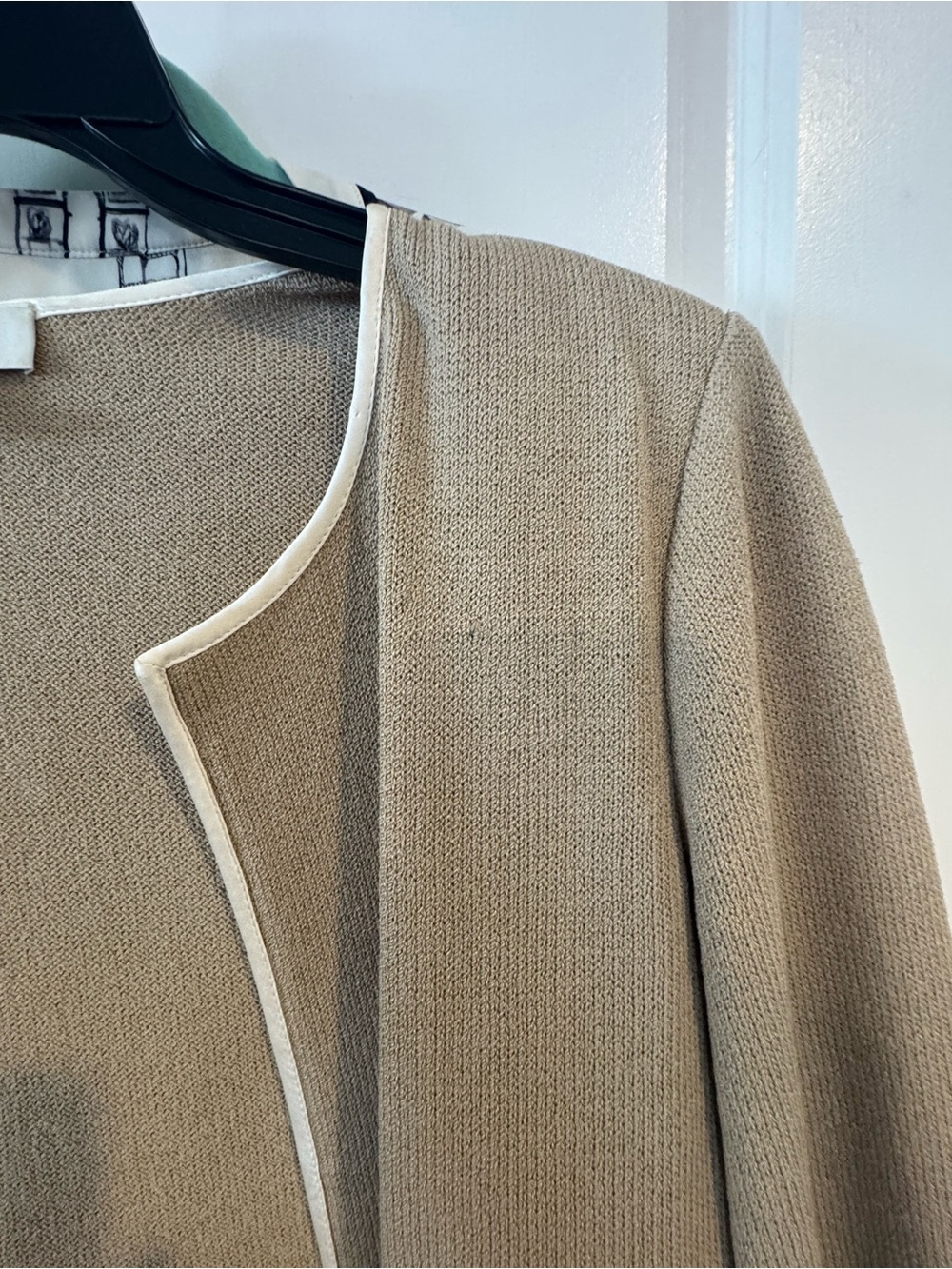 St. John tan ivory knit suit jacket midi sleeveless sweater dress flaw size 12 - Picture 11 of 16